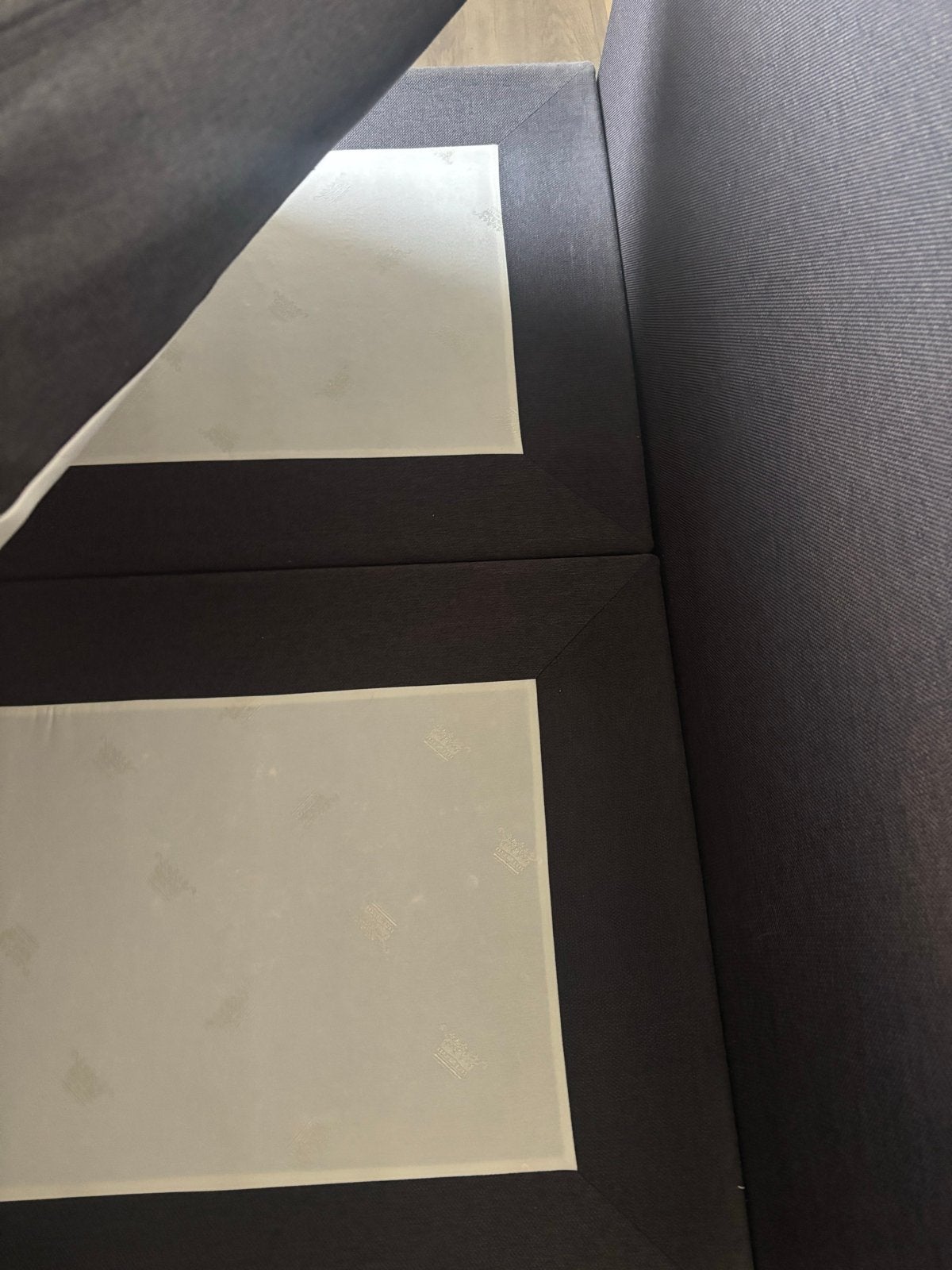 Foto 3 van Boxspring 140x200 - Goede staat (excl. topmatras)
