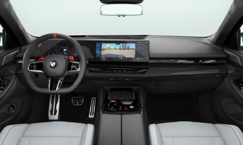 BMW M5 Touring Touring Comfort Pack | Panoramadak |, Auto's, Automaat, 135 min, Hybride Elektrisch/Benzine, 2455 kg