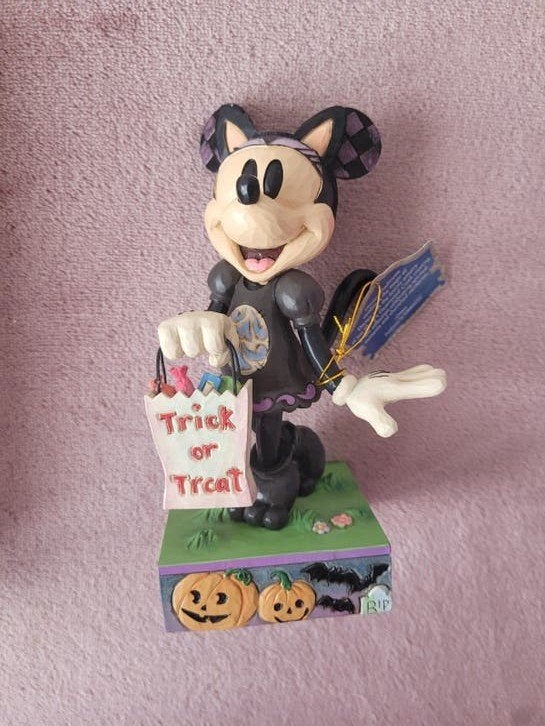 Disney Traditions Minnie Mouse Halloween Beeldje Nieuw, Ophalen of Verzenden, Mickey Mouse, Nieuw, Beeldje of Figuurtje