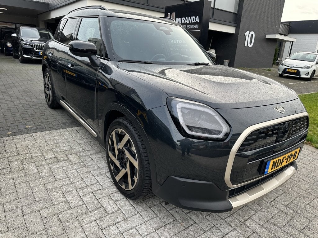 Mini Countryman E Fav M 66.5 kWh JCW Pano Leder H&K, Auto's, Automaat, 0 cilinders, Gebruikt, Countryman