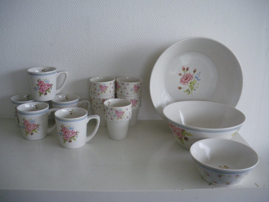 Jet Zarah servies, Ophalen of Verzenden, Zo goed als nieuw, Bord(en), Overige stijlen