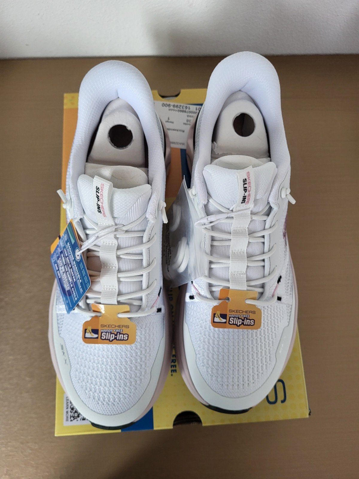 Nieuwe Skechers Slip-ins Sneakers Maat 38 Wit/Roze, Ophalen of Verzenden, Nieuw, Wit, Sneakers of Gympen