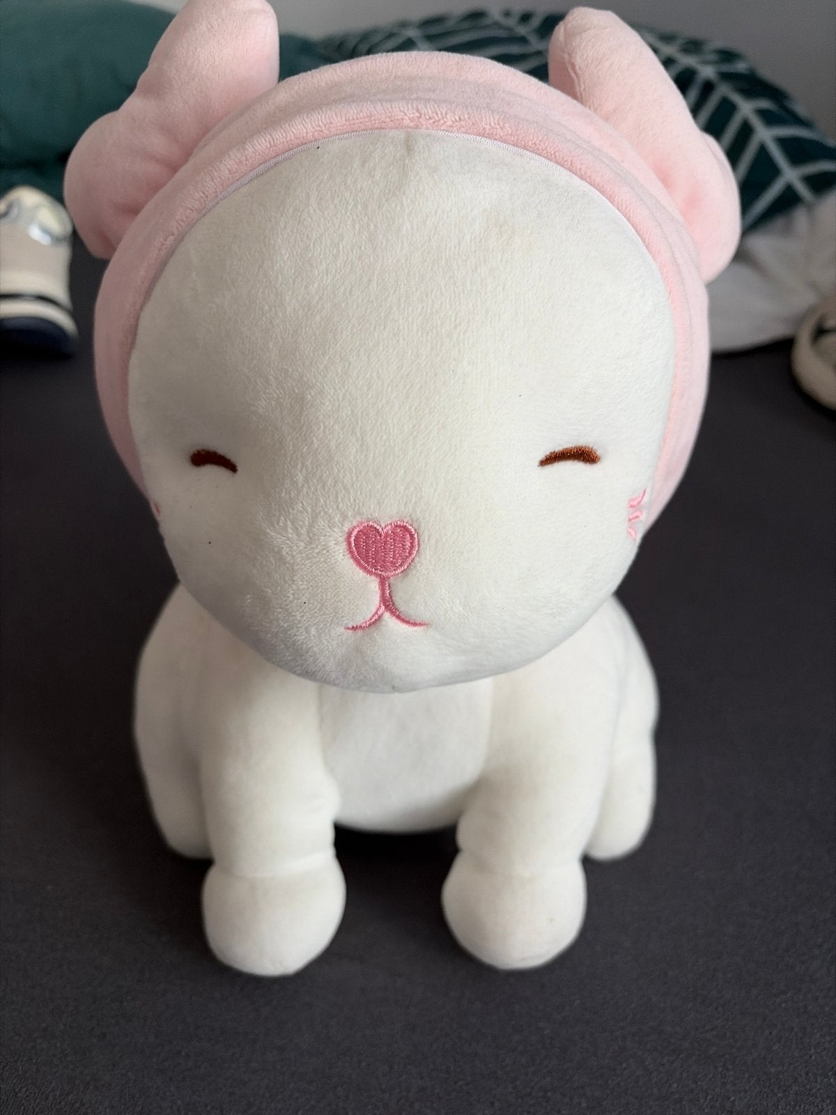 Miniso Kitten Pluche Knuffel Wit met Roze Capuchon, Overige merken, Ophalen of Verzenden, Kat, Klein (minder dan 20 cm)