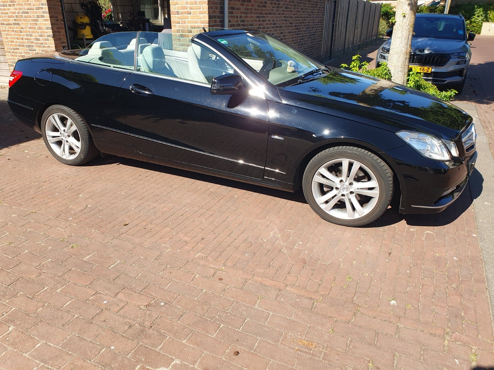 Schitterende Mercedes E200 CGI Elegance, Auto's, Cabriolet, Zwart, Grijs, Particulier