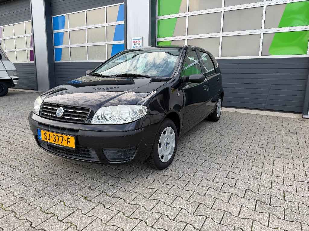 Fiat Punto 1.2 5DR 2006 Zwart, Auto's, Fiat, Voorwielaandrijving, Stof, 4 cilinders, 850 kg