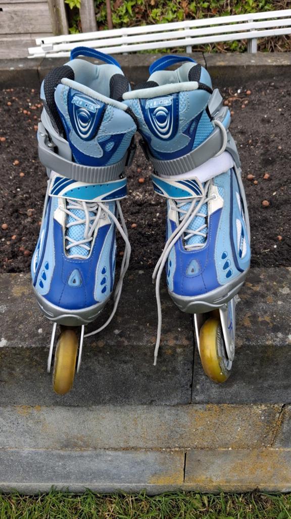 Inline skates dames maat 38, Sport en Fitness, Skeelers, Zo goed als nieuw, Inline skates 4 wielen, Dames, Ophalen