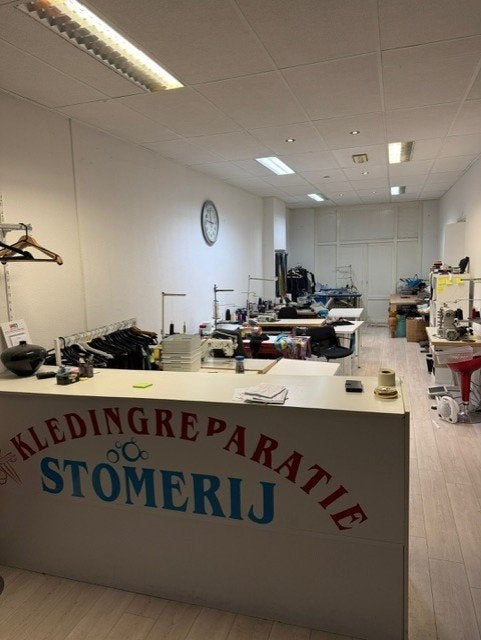 Contractovername Winkelruimte /Kledingreparatie Amsterdam