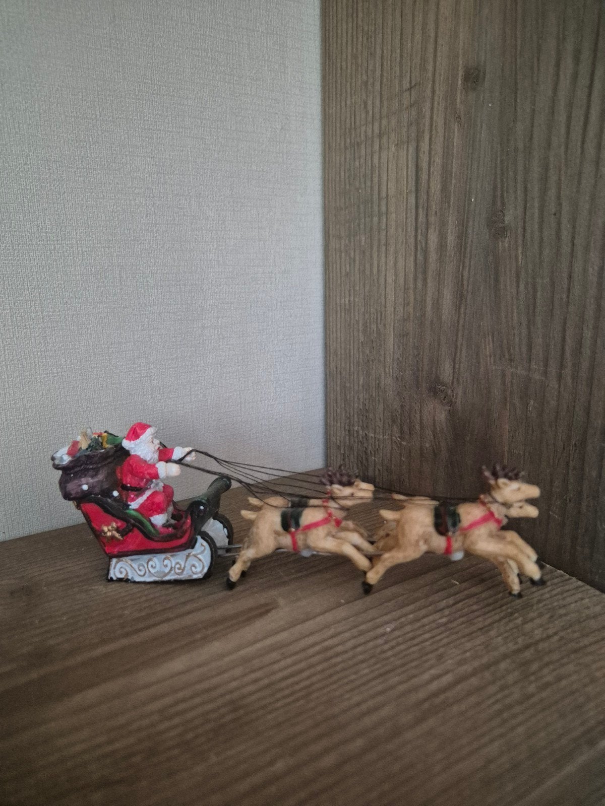 Lemax figuur 21 kerstdorp kersthuisjes, Ophalen of Verzenden, Zo goed als nieuw