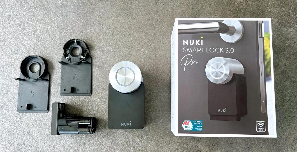 Nuki Pro 3.0 met Keypad en 2x Batterij, Ophalen of Verzenden, Zo goed als nieuw, Overige materialen, Slot