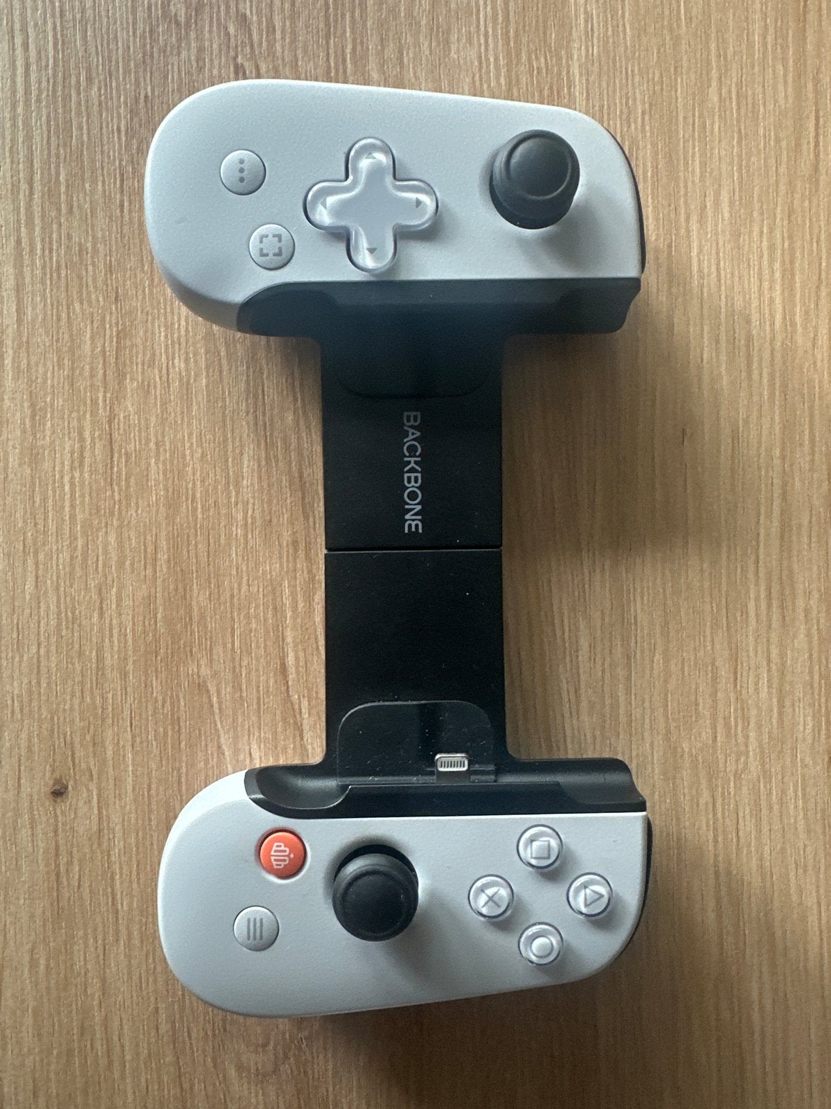 Backbone One Mobile Gaming Controller voor iPhone, Backbone, Ophalen of Verzenden, Zo goed als nieuw, Mobiel