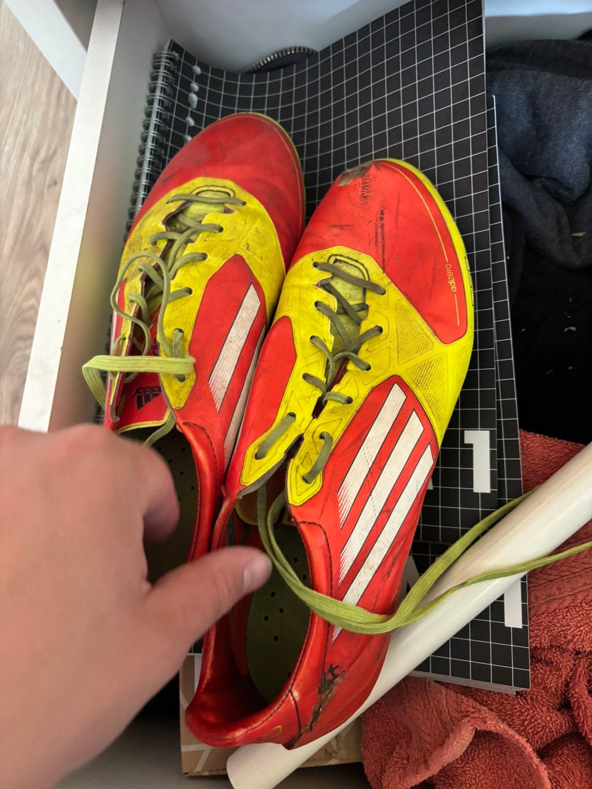 Adidas adizero f50 oranje geel 44, Maat XS of kleiner, Schoenen, Ophalen of Verzenden, Zo goed als nieuw