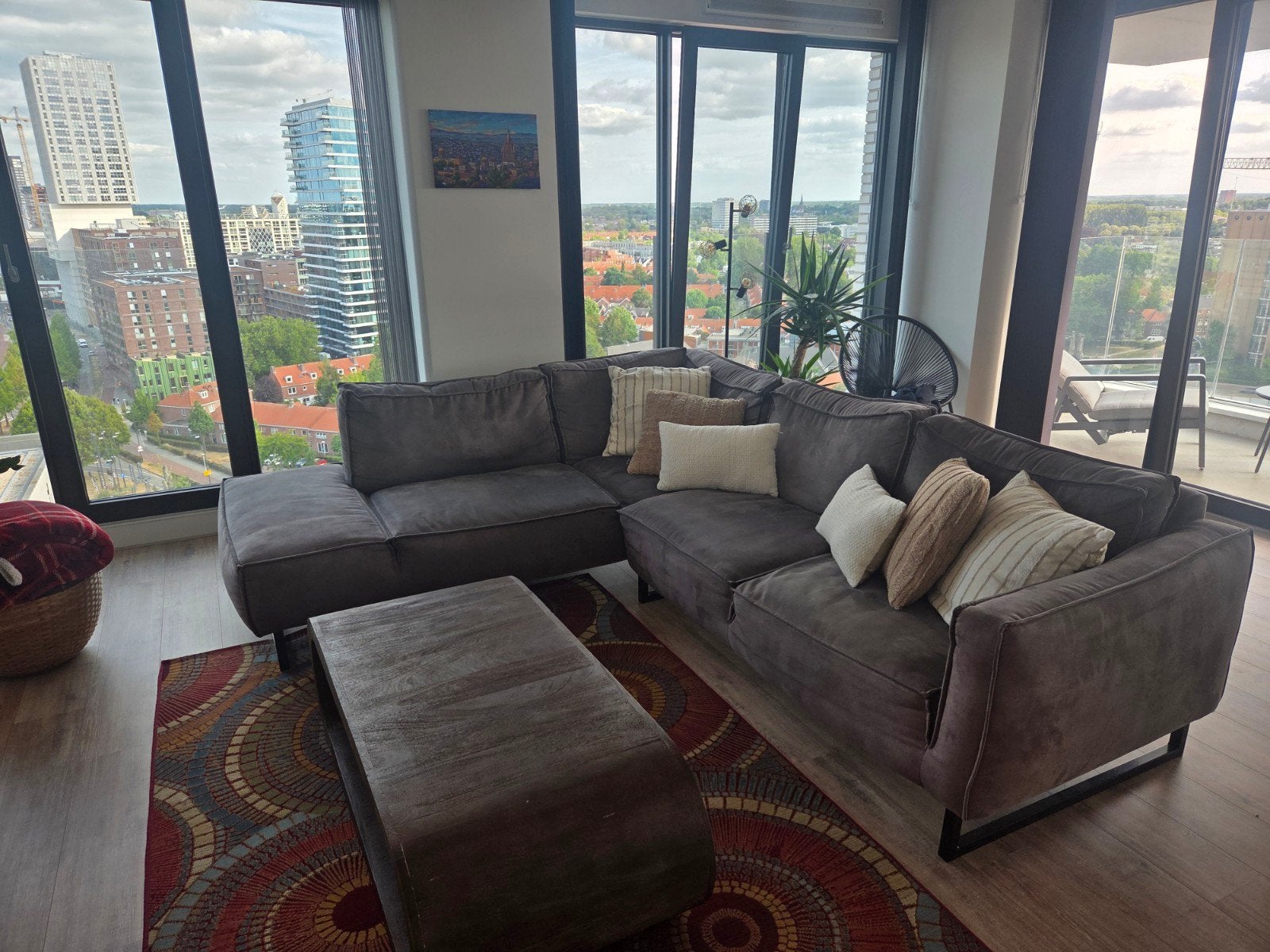 Suede hoekbank (265x230cm), Ophalen, Gebruikt