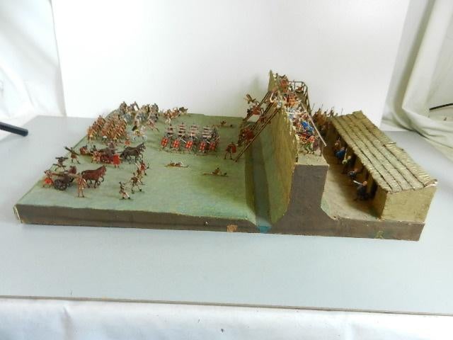Diorama gevecht Romeinen tegen vesting Germanen, Ophalen, Gebruikt, 1:50 of kleiner, Diorama