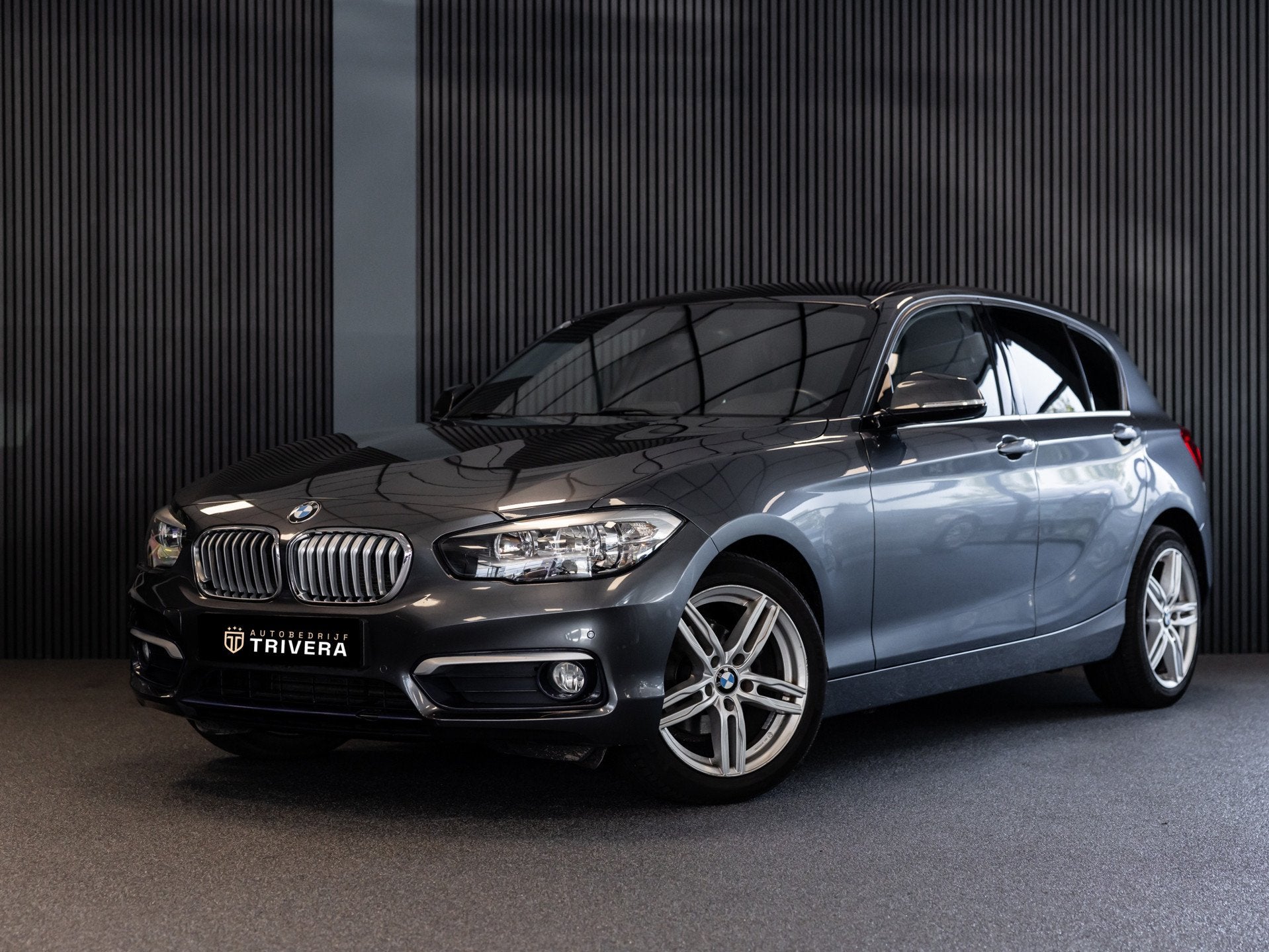 BMW 1-serie 118i Sport l AUT.l CAM.l NAV l XENON l CLIMA l D, Auto's, BMW, Automatische klimaatregeling, Gebruikt, 4 cilinders