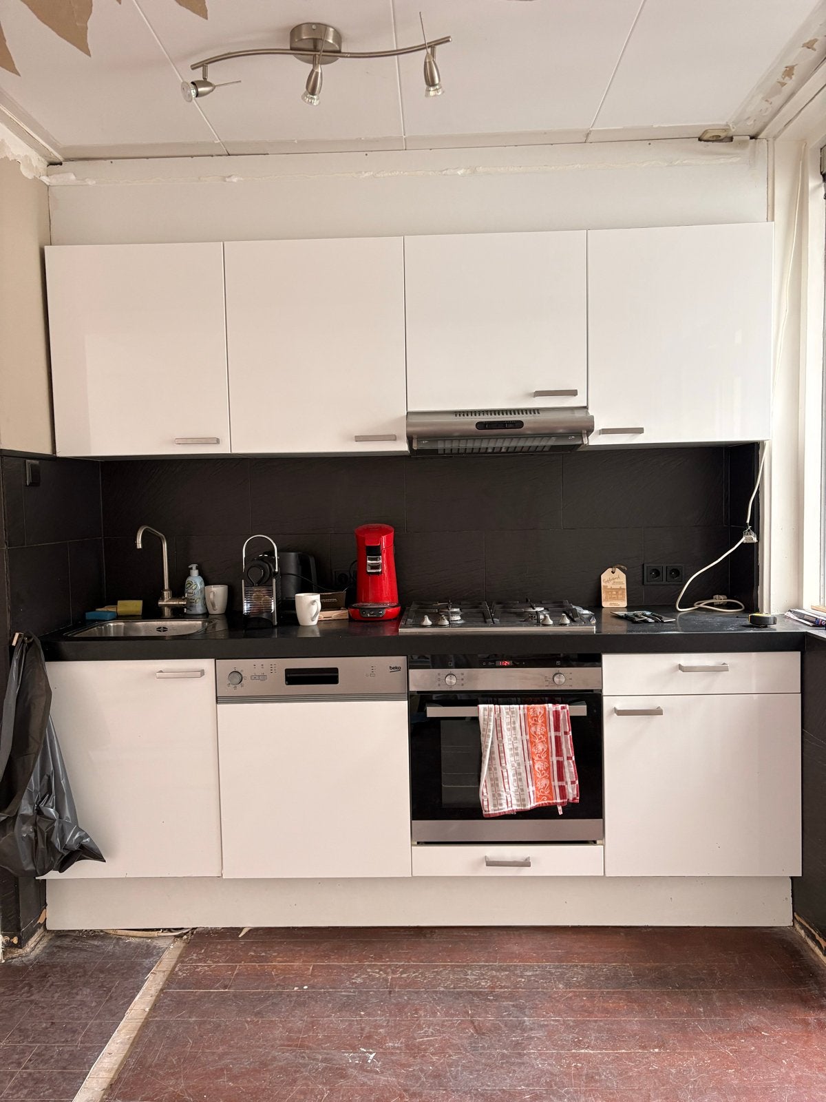 Complete keuken wit met inbouwapparatuur, zelf demonteren, Ophalen, Gebruikt, Wit, Enkelwandige keuken