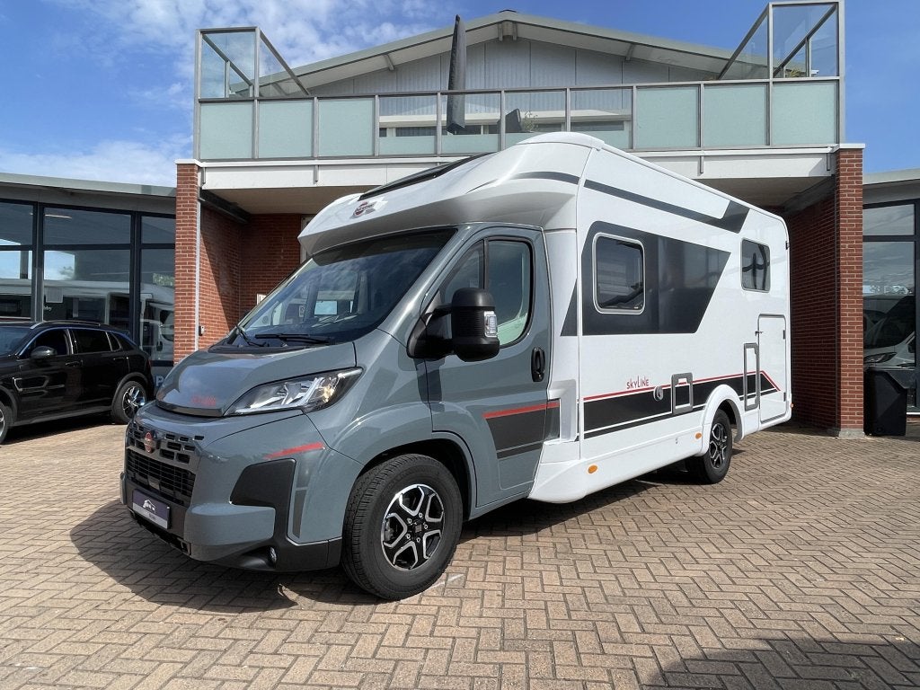 Bürstner Lyseo Time T Skyline 690 Skyline kan naar, Caravans en Kamperen, Automaat, Ringverwarming, Fiat, Bedrijf
