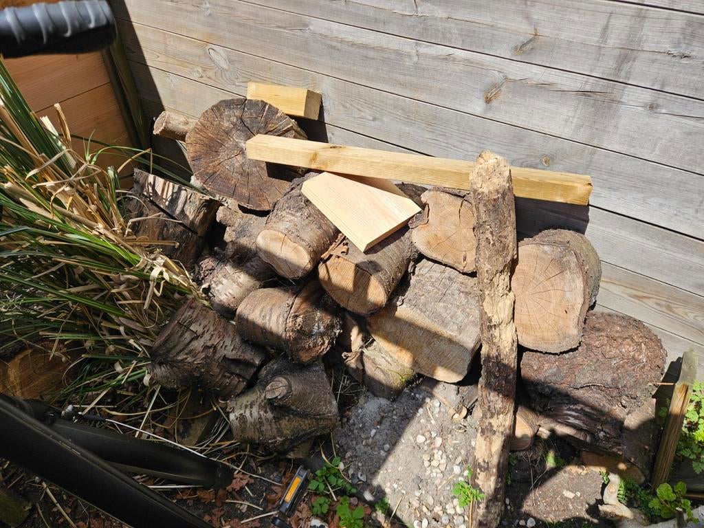 10 tal houtblokken droog, alleen nog kloven, Minder dan 3 m³, Ophalen, Overige houtsoorten, Blokken