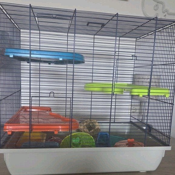 ruime hamsterkooi