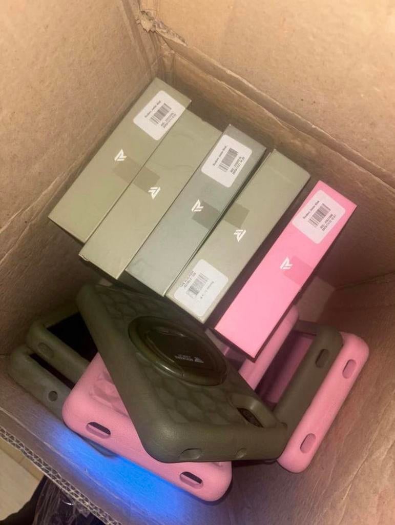 14 tablets retourpartij te koop als partij €130 ophalen, Computers en Software, Android Tablets, Ophalen of Verzenden, Zo goed als nieuw