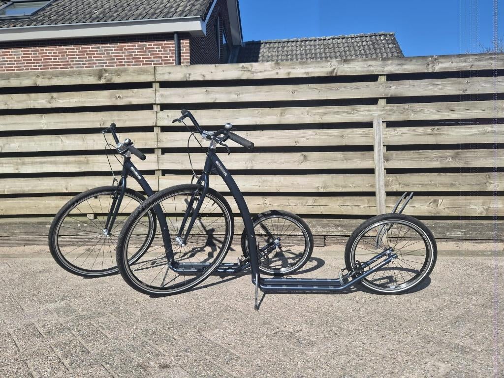 1 blauwe zgan Kostka Travel step, Fietsen en Brommers, Steps, Ophalen, Zo goed als nieuw, Kickbike, Kostka