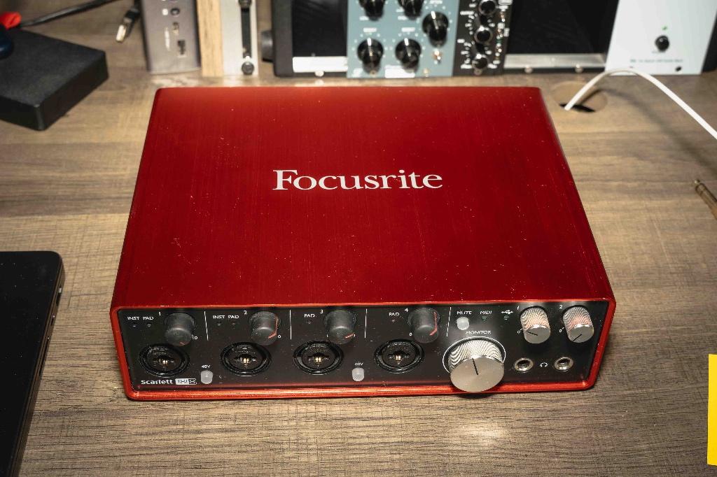 Focusrite 18i8 2nd gen Audio Interface, Ophalen, Zo goed als nieuw, 5 tot 10 kanalen, Microfooningang
