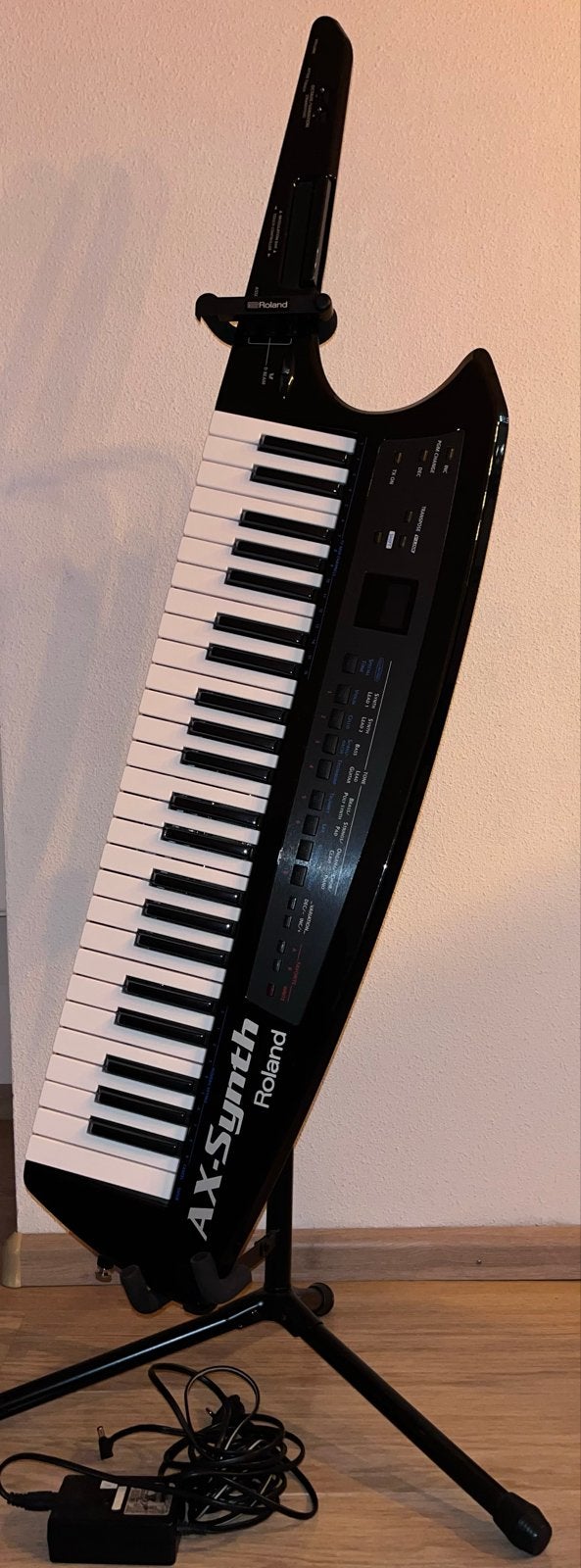 Roland AX-Synth Keytar met standaard, Roland, Zo goed als nieuw, Met midi-aansluiting, Ophalen