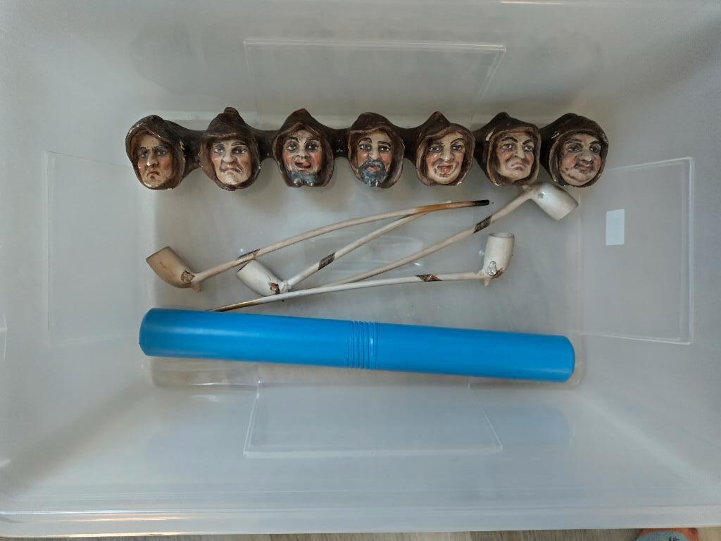 Pijpenkoppen, Ophalen
