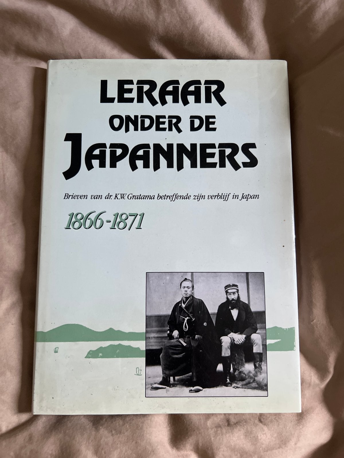 Leraar onder de Japanners: Brieven van Dr. K.W. Gratama, Boeken, Ophalen, 19e eeuw, Zo goed als nieuw