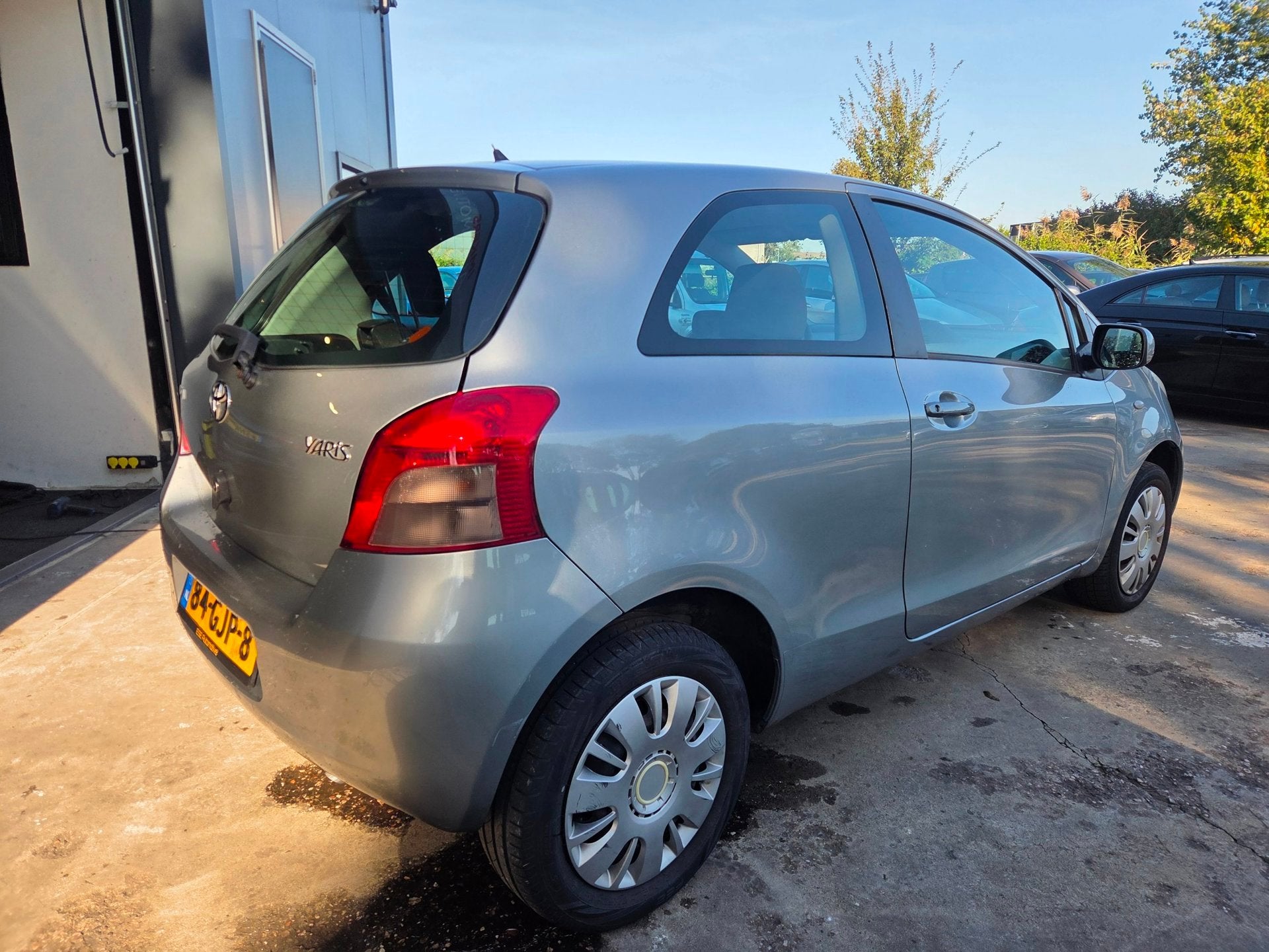 Toyota Yaris 1.0 VVTi +, Auto's, Voorwielaandrijving, Stof, Origineel Nederlands, Bedrijf
