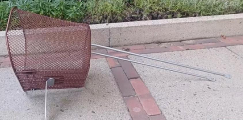 Gaasfietsmand inclusief dragers en bevestigingsmateriaal, Fietsen en Brommers, Fietsaccessoires | Fietsmanden, Ophalen, Gebruikt