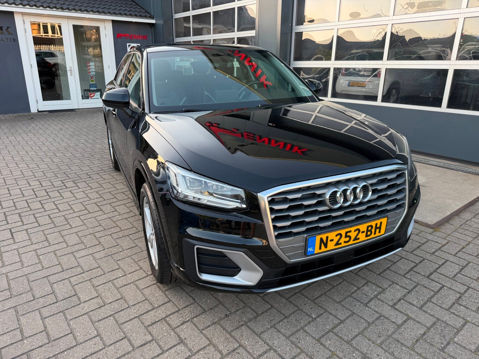 Audi Q2 35 TFSI S Edition / Led / Cruise / Navi / Sport., Auto's, Dealer onderhouden, 15 km/l, 4 cilinders, 150 pk