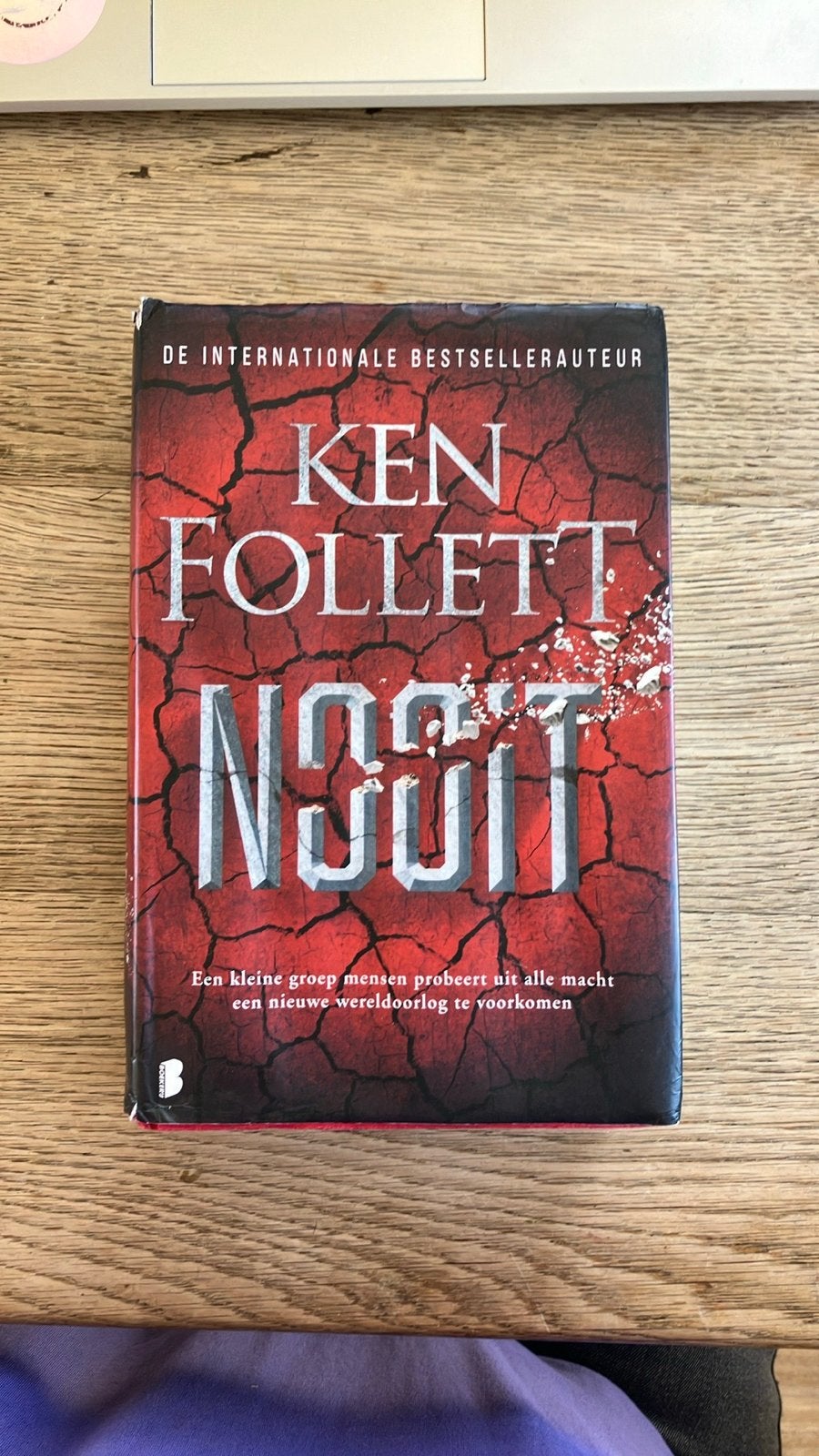 Ken Follett - Nooit, Ophalen of Verzenden, Zo goed als nieuw