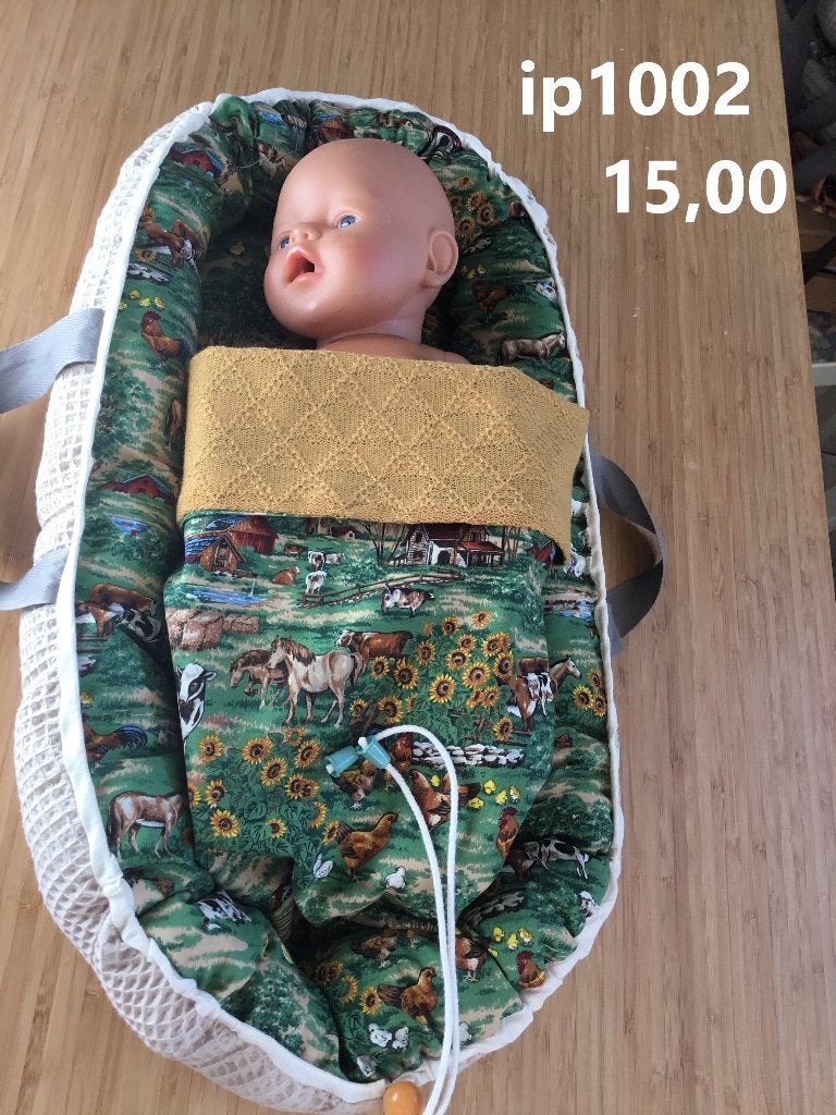 Poppenkleertjes baby born. Babynestje, nu 10,00.  KiKa., Ophalen of Verzenden, Nieuw, Babypop