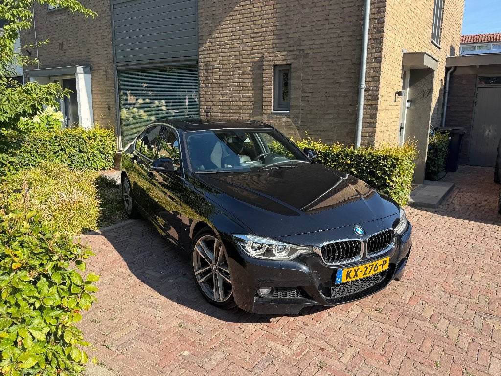 BMW 330e iPerformance M-pakket | 252 PK | Leder | Schuifdak, Auto's, 1998 cc, Achterwielaandrijving, Zwart, Zwart