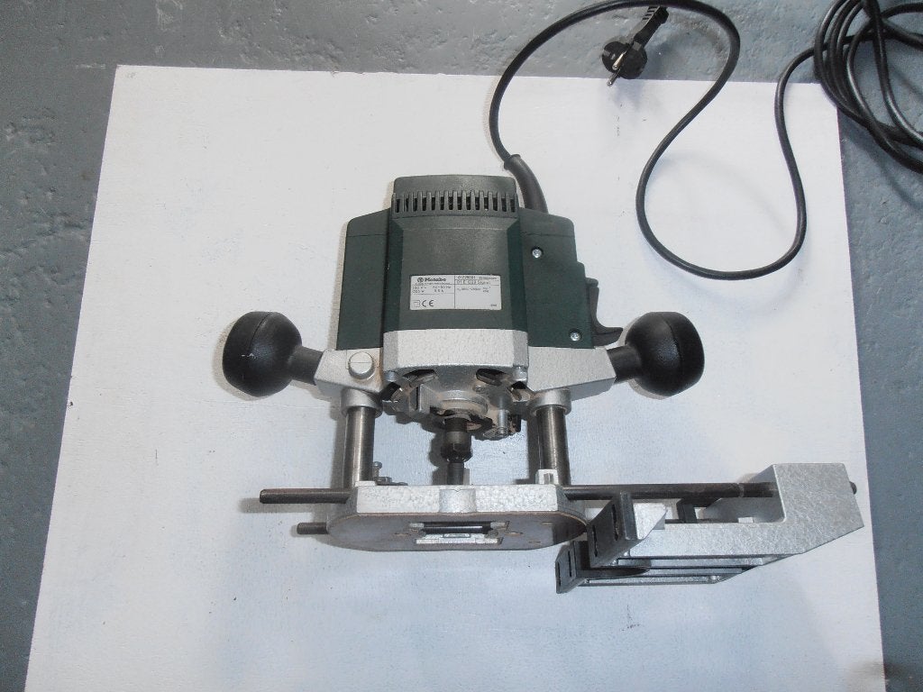 Z.G.A.N. Metabo bovenfrees machine met frezenset, Doe-het-zelf en Verbouw, Ophalen, Zo goed als nieuw, Bovenfrees, Metabo