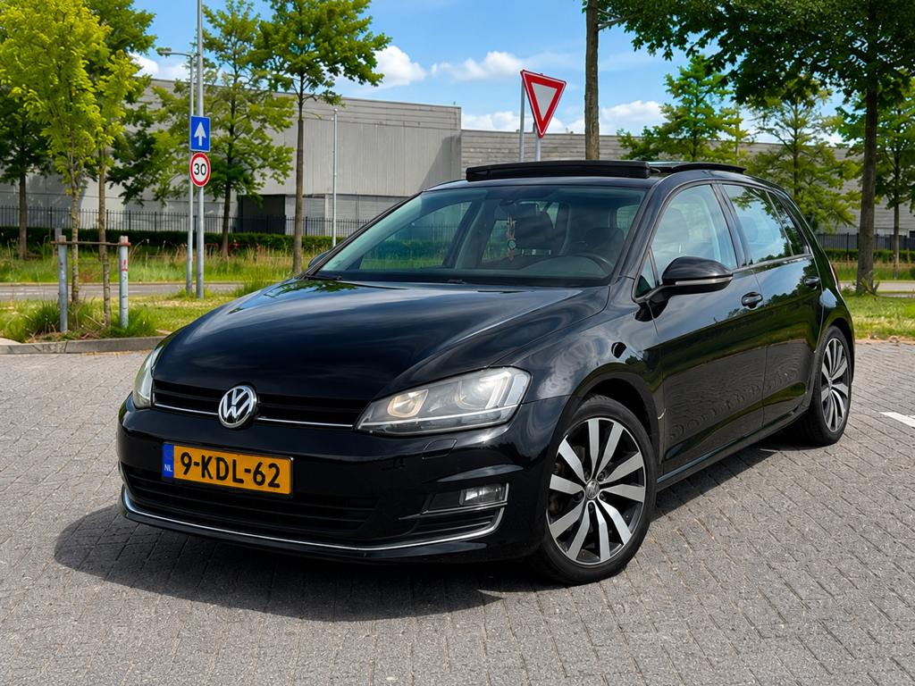 Volkswagen Golf 7 1.4 TSI 103KW DSG 2013 Zwart, Auto's, Volkswagen, 4 cilinders, Zwart, Origineel Nederlands, 1395 cc
