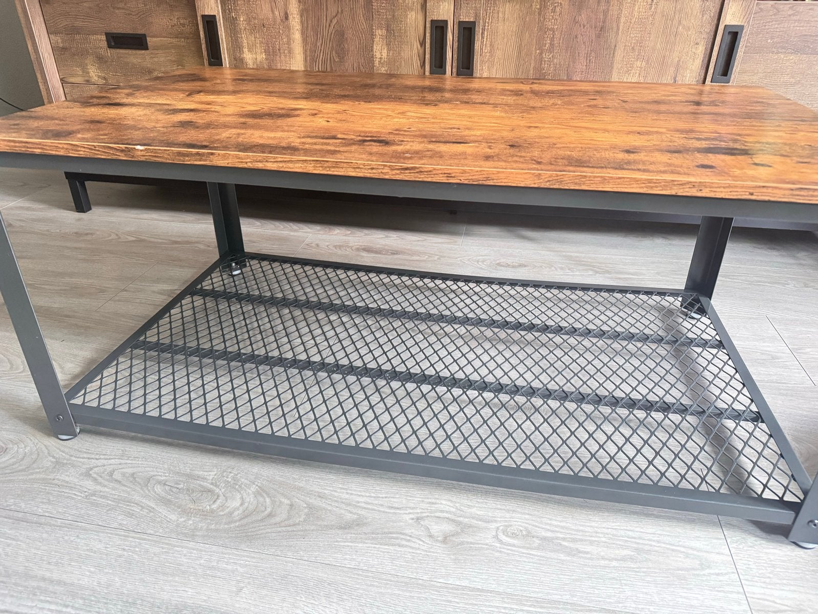 Industriële salontafel met opbergrek - Hout en Metaal, Ophalen, 100 tot 150 cm, 50 tot 100 cm, Zo goed als nieuw