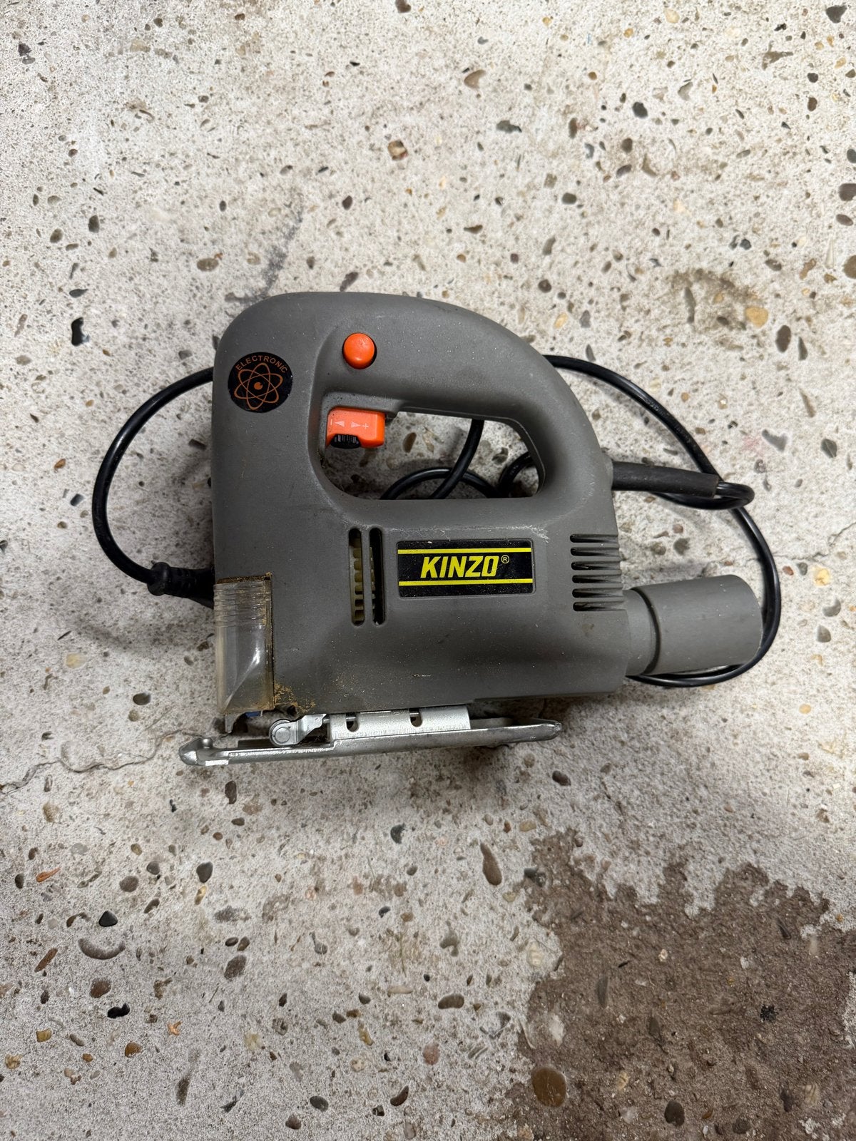 Kinzo Decoupeerzaag 350W - Gebruikt maar functioneel, Doe-het-zelf en Verbouw, Gereedschap | Zaagmachines, Gebruikt, Decoupeerzaag