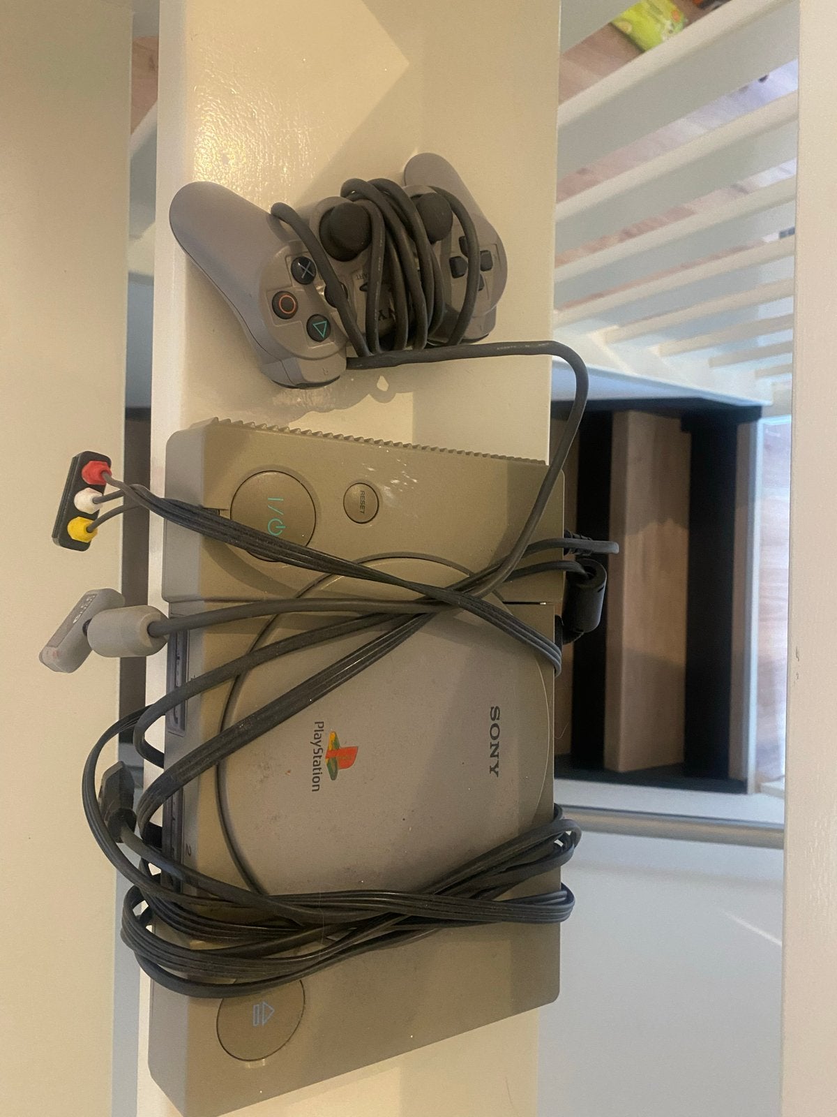 Sony PlayStation 1 met 2 controllers, Spelcomputers en Games, Ophalen, Gebruikt, Met 2 controllers