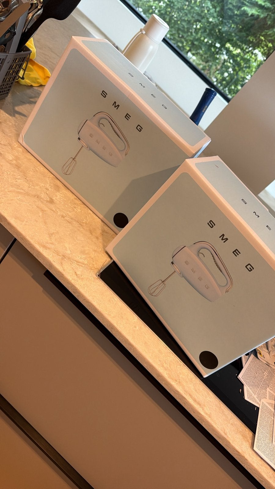 Nieuwe Smeg handmixer zwart - Ongebruikt in doos, Witgoed en Apparatuur, Keukenmixers, 4 liter of meer, Ophalen of Verzenden, Nieuw