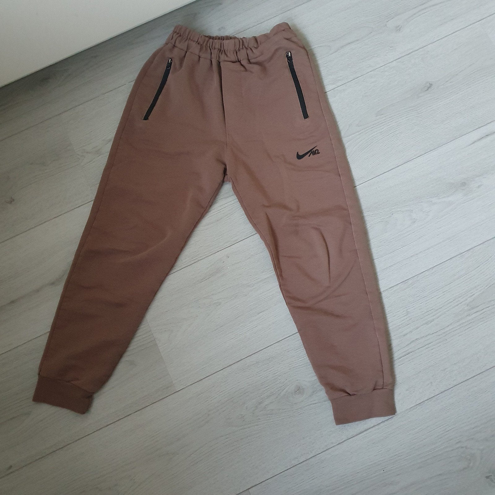 Comfortabele Nike Air joggingbroek voor kinderen, Ophalen of Verzenden, Gebruikt, Nike Air, Jongen of Meisje