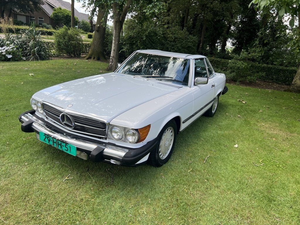Mercedes-Benz SL-Klasse 560 SL cabrio aut. (bj 1986), Auto's, Oldtimers, Automaat, 4973 cc, Zwart, Cabriolet