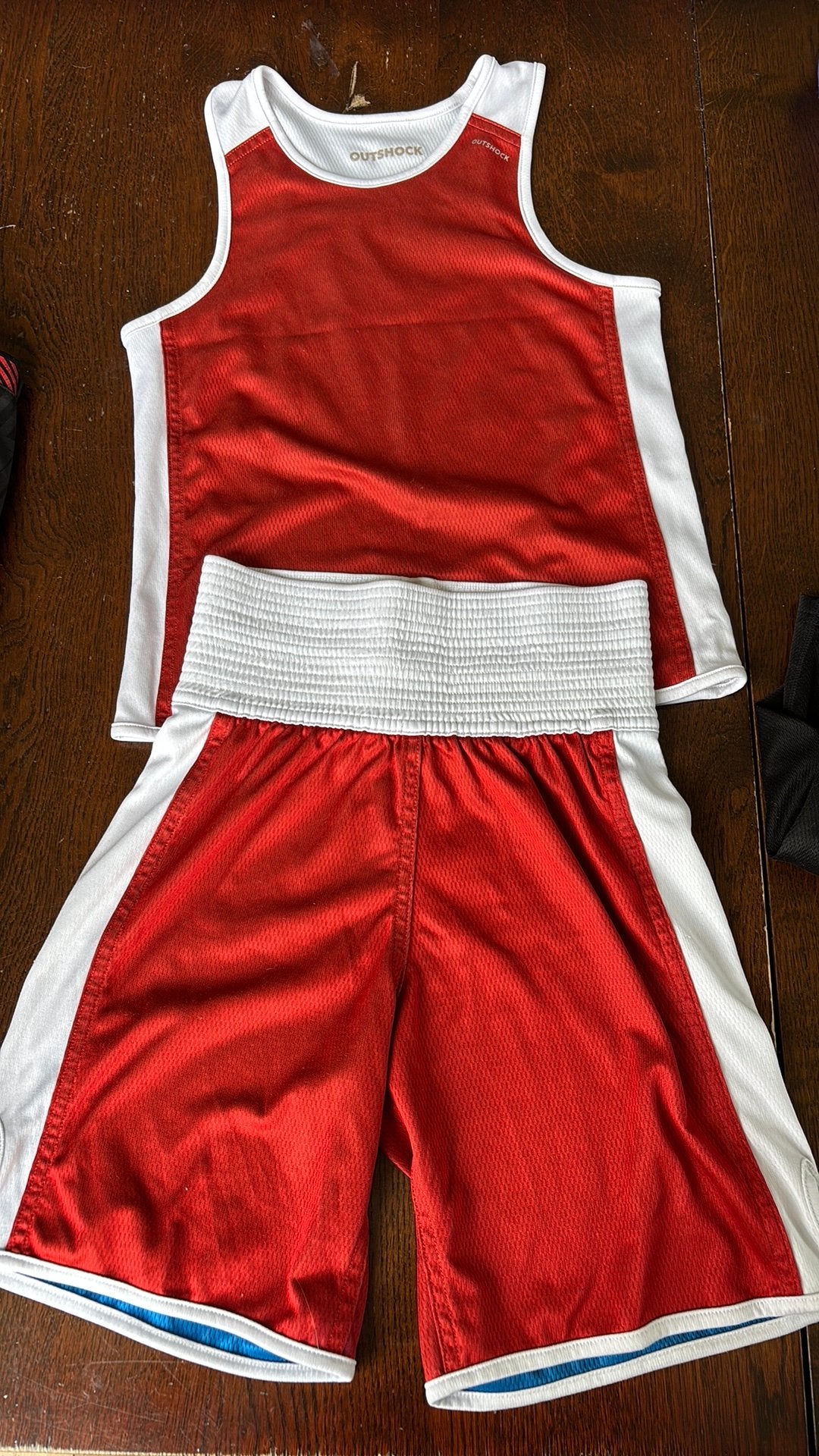 Basketbal shirt en broek maat 122-128, Sport en Fitness, Basketbal, Ophalen of Verzenden, Zo goed als nieuw, Kleding