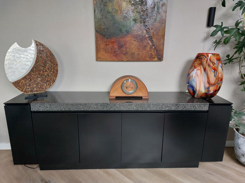 Design dressoir met granieten blad., Ophalen, Gebruikt, 200 cm of meer, Minder dan 100 cm
