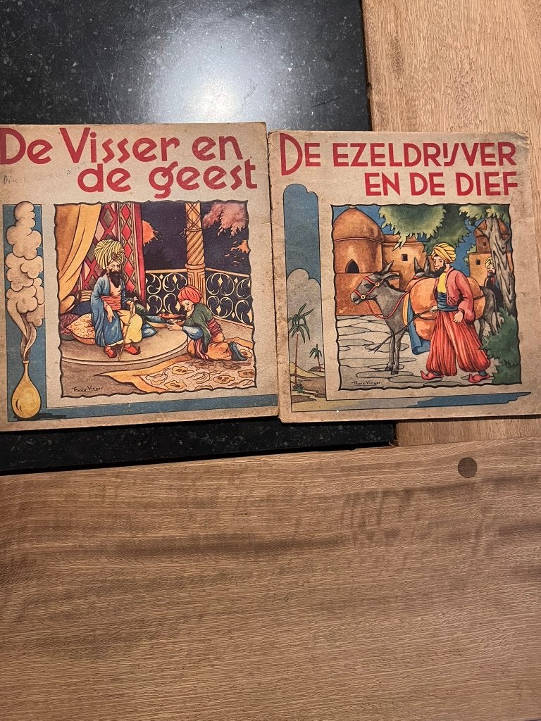 2 oude Arabische sprookjes door Truus Vinger, Ophalen of Verzenden, Truus Vinger