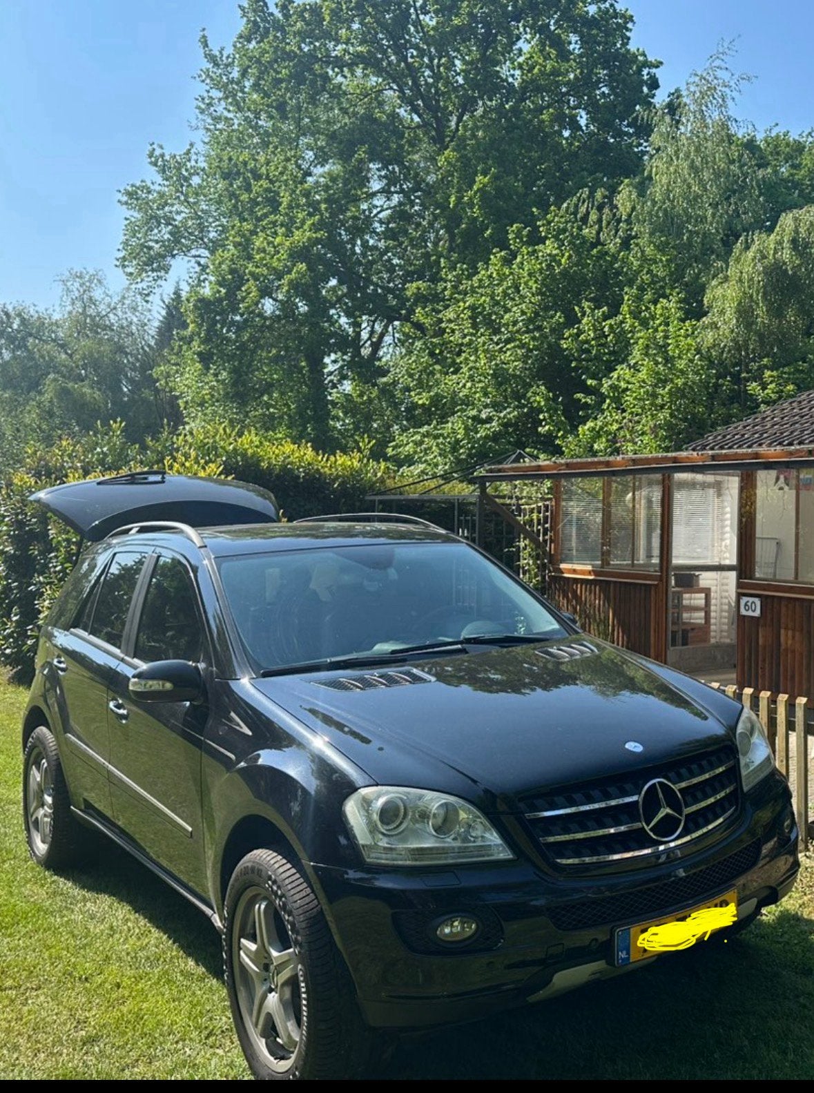 Mercedes-Benz M-Klasse 3.5 Ml350 4MATIC AUT 2006 Zwart, Auto's, Mercedes-Benz, Automaat, Euro 5, 3500 kg, Zwart