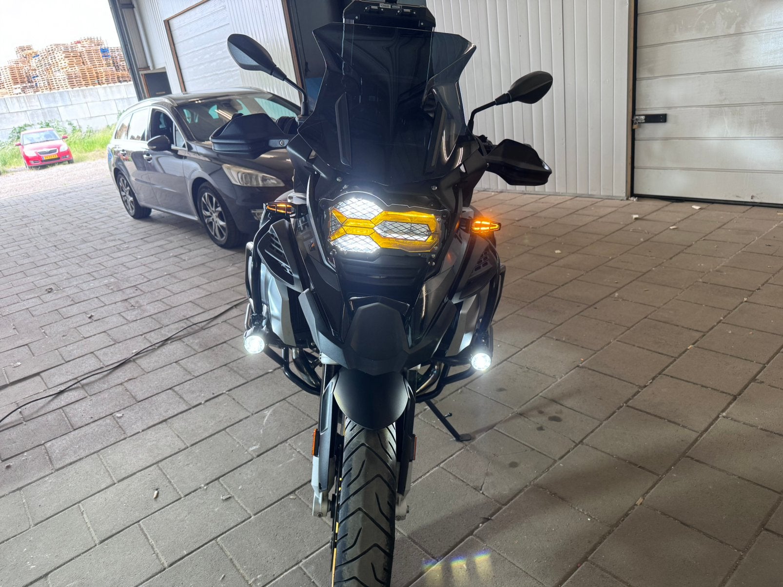 BMW R 1250 GS - 2022 - Verlengde Garantie tot 2027, Motoren, 2 cilinders, Occasion, Motorrijbewijs A, Particulier
