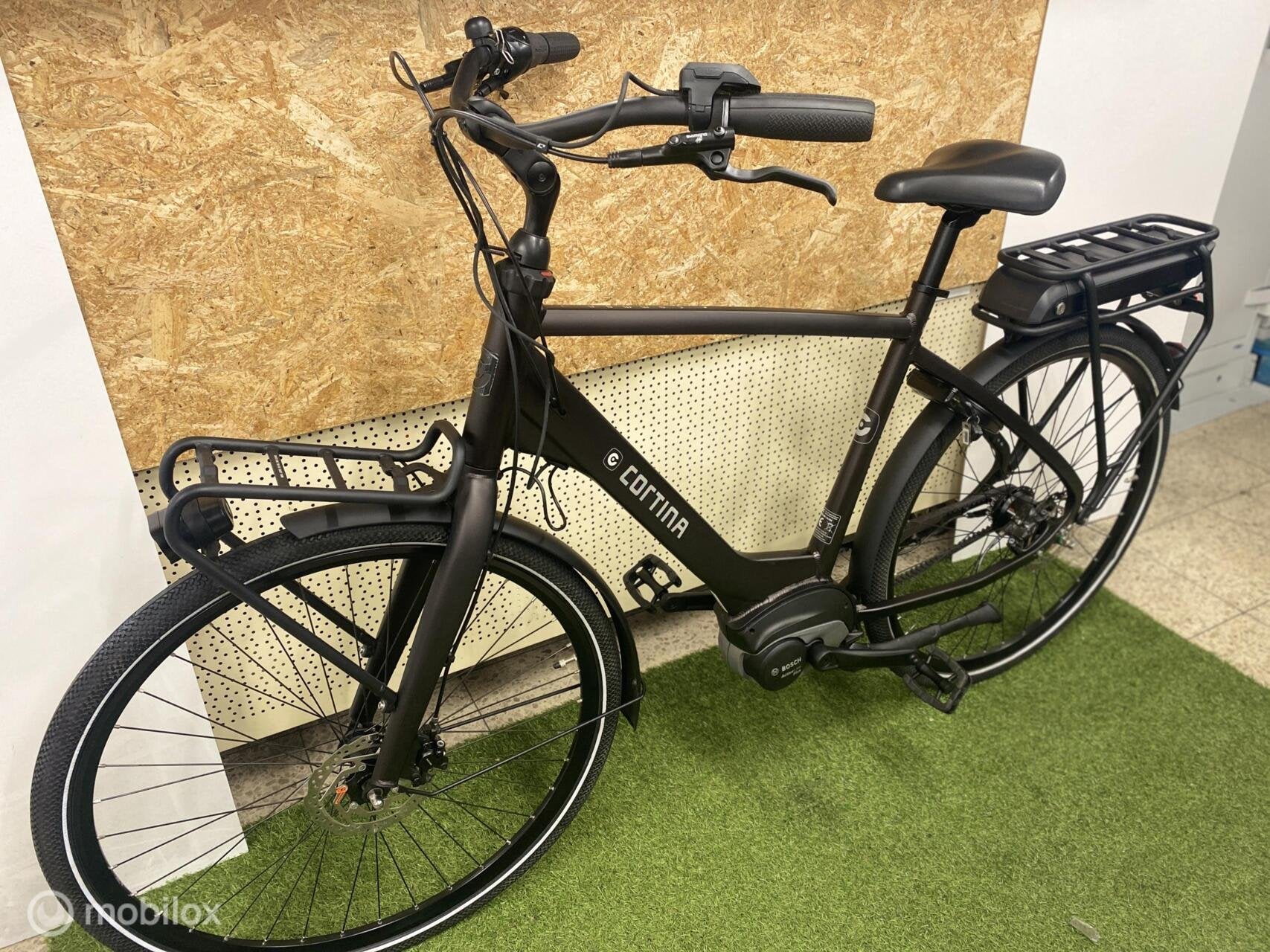CORTINA E COMMON 2026 BOSCH HERENFIETS 56CM BELTDRIVE 841 KM, CORTINA, Zo goed als nieuw, Cortina, 50 km per accu of meer