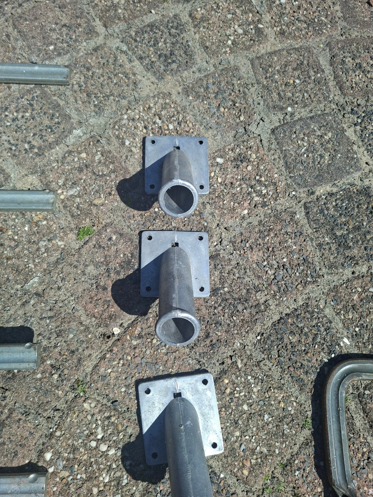 Set van 3 metalen vlaggenstokken houders, Ophalen of Verzenden, Nieuw