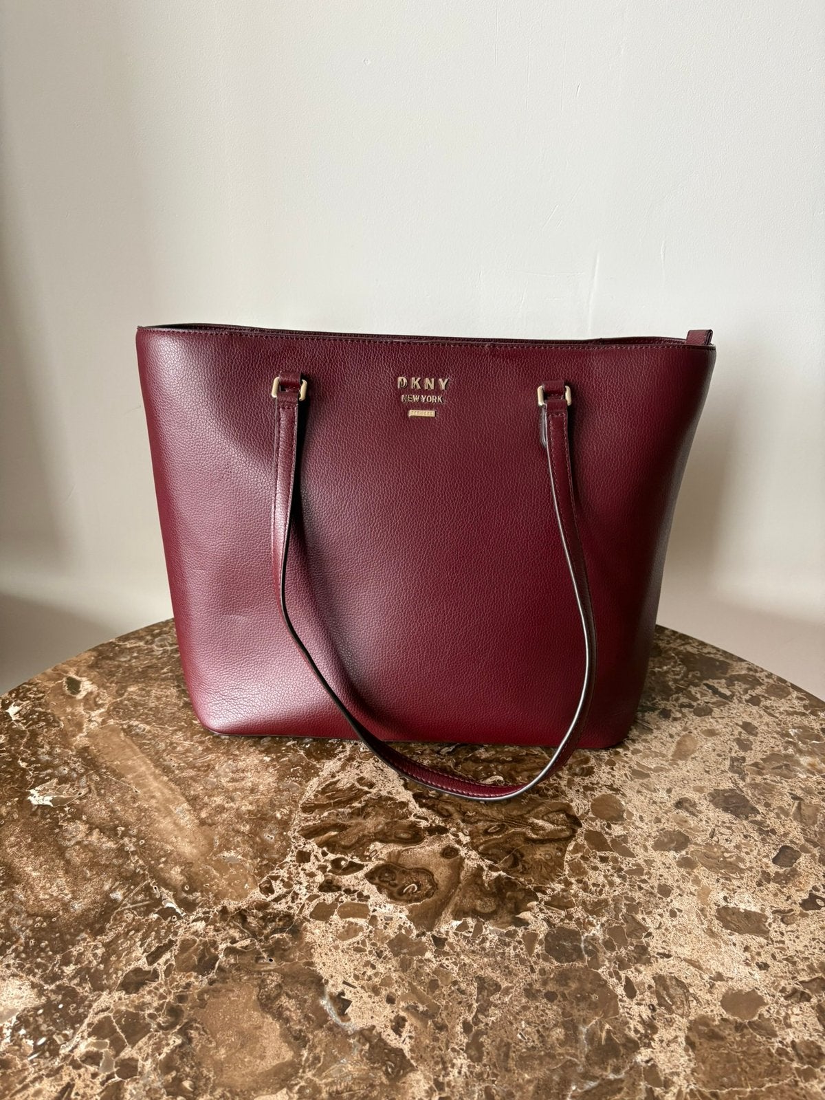 Originele DKNY tas bordeaux rood - inclusief lang hengsel, Ophalen of Verzenden, Gebruikt, Rood, Handtas